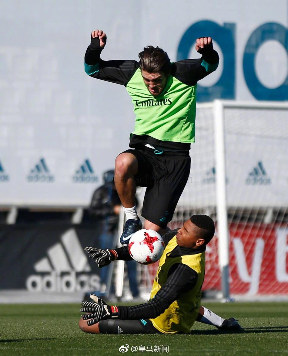 转会期阿贾克斯备战国王杯，队长鼓劲细节曝光，底气十足，心理建设被强调(士兵突击最震撼的台词)