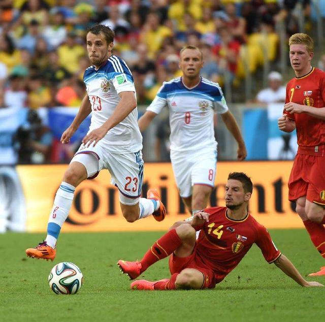 塞维利亚关键时刻调整名单，志在欧超杯名次提升，底气十足，训练强度明显提升(2024皇家社会v塞维利亚赛后球员评分)