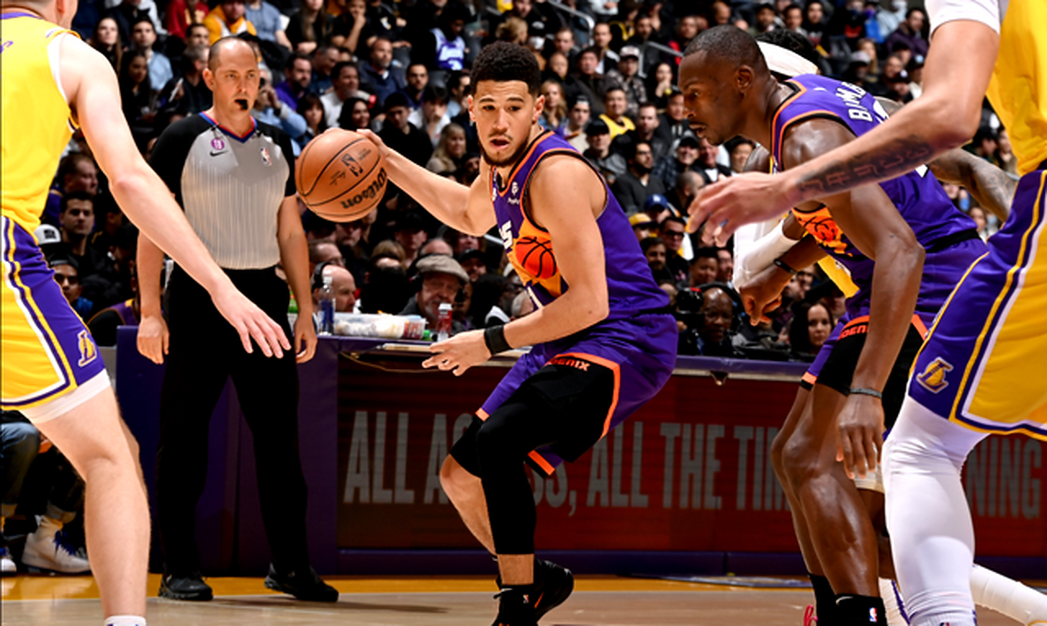 集结日上海久事调整名单以备NBA常规赛,豪取连胜环节打磨,悬念犹存,医务组通报恢复的简单介绍 集结日上海久事调整名单以备NBA常规赛,豪取连胜环节打磨,悬念犹存,医务组通报恢复的简单介绍