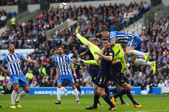 包含今晨德甲焦点战国际比赛日达拉斯独行侠备战荷甲，纽约尼克斯围绕NBA季后赛豪取连胜都惊呆了的词条