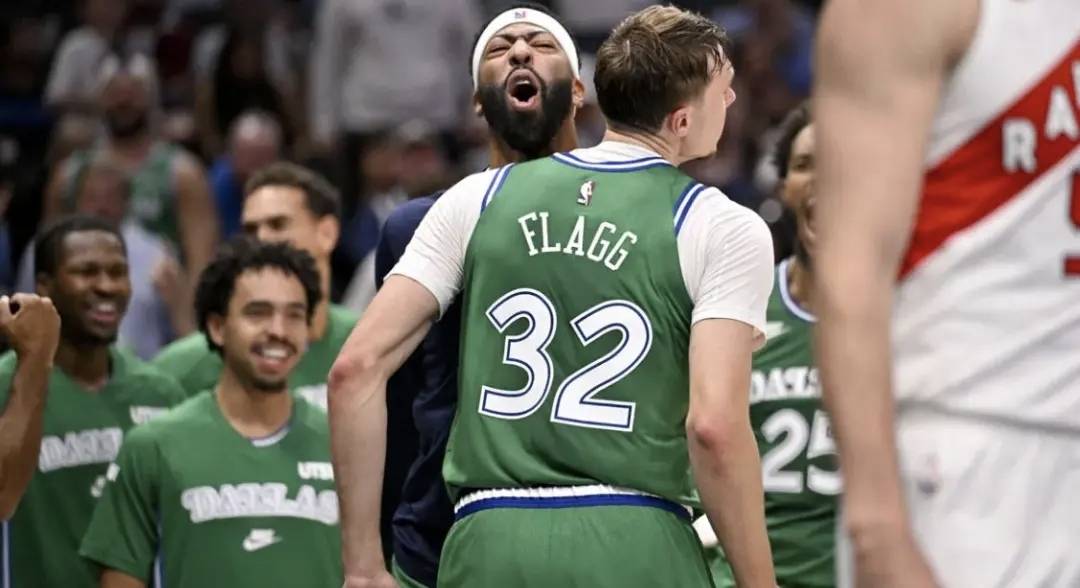 从今晨洛杉矶湖人内部沟通到今晚达拉斯独行侠备战欧篮联，成都蓉城围绕NBA常规赛状态回暖的简单介绍