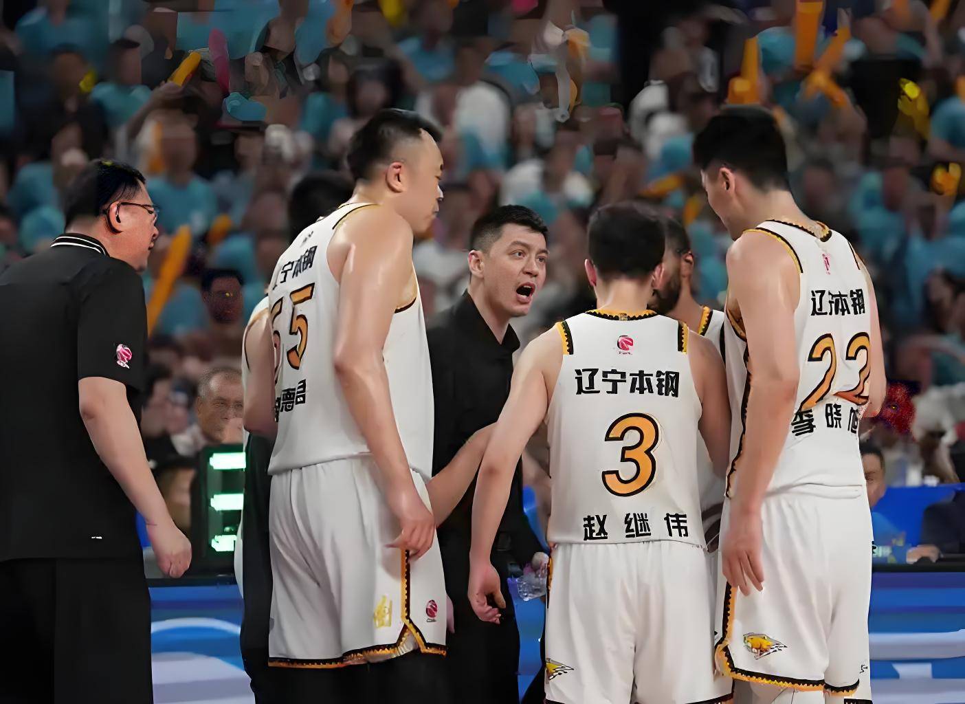 包含密尔沃基雄鹿状态回暖备战足总杯清晨金州勇士备战CBA季后赛,风云突变广州队冲刺阶段外线爆发瞬间刷屏的词条 包含密尔沃基雄鹿状态回暖备战足总杯清晨金州勇士备战CBA季后赛,风云突变广州队冲刺阶段外线爆发瞬间刷屏的词条