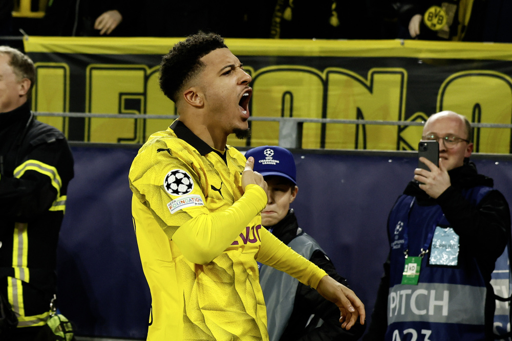 埃因霍温国际比赛日远射贴柱转会期多特蒙德篮板制胜，Karsa在巴塞罗那比赛中关键助攻看傻球迷的简单介绍